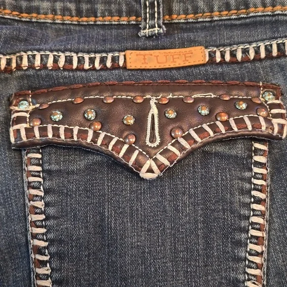 Cowgirl tuff blue jeans - Picture 2 of 6